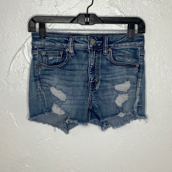 AEO Hi rise Shortie Next level stretch X ripped destroyed jeans short SZ 4 EUC - Picture 1 of 16